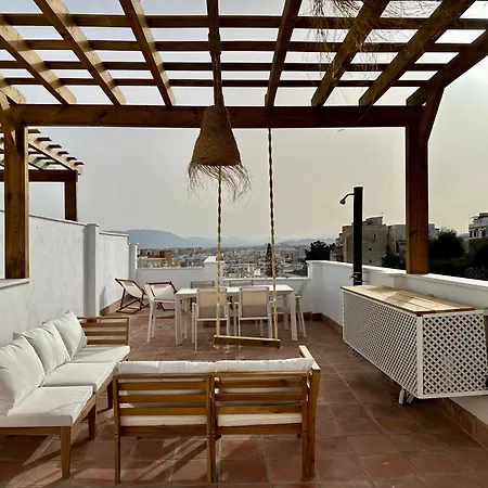 Atico Con Solarium Y Bbq Cerca Del Centro 6 Pax Apartment *